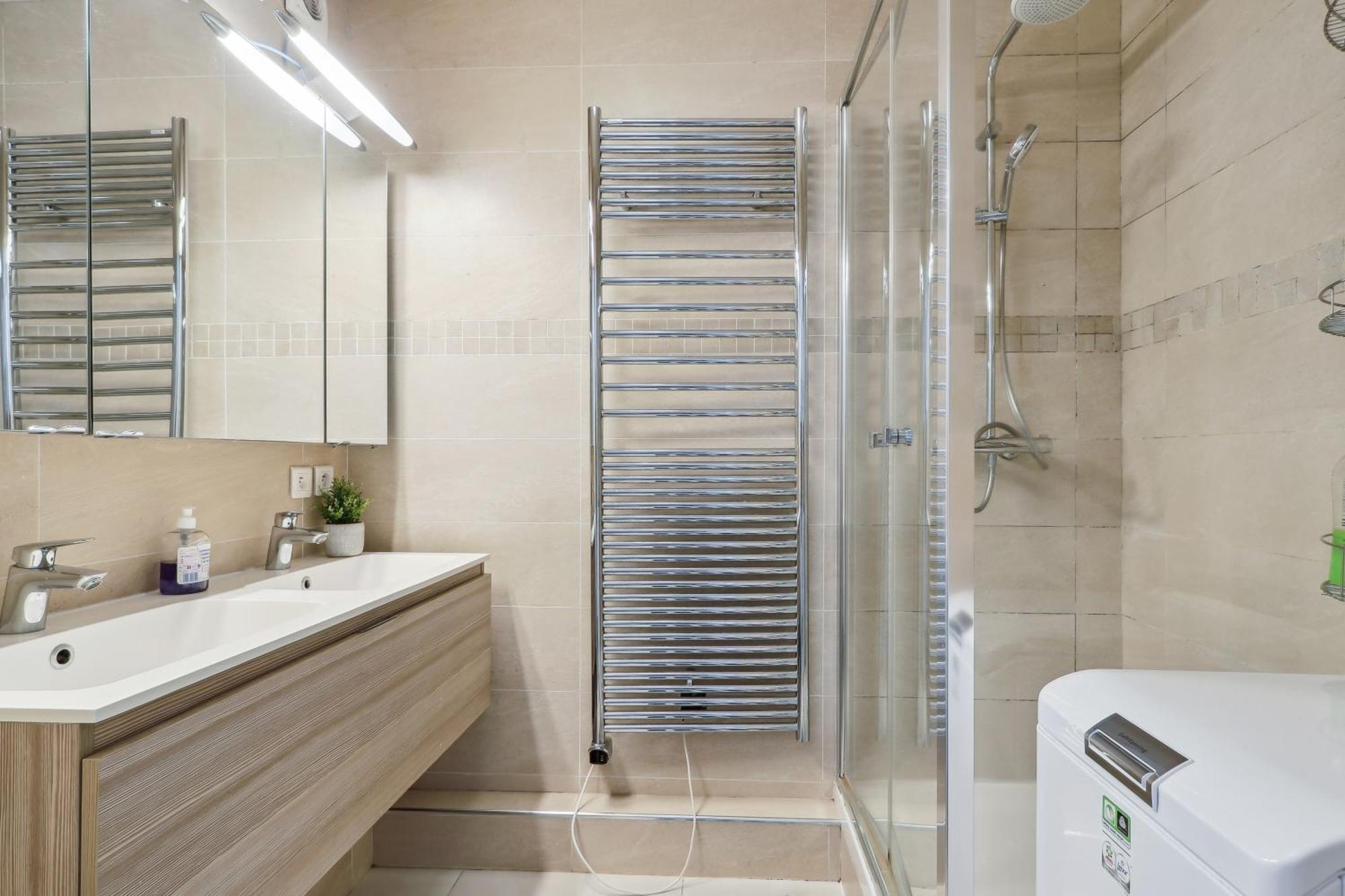 Beautiful T4 Appartement 8 Personnes Proche Disney Parking Prive Bussy-Saint-Georges Eksteriør bilde