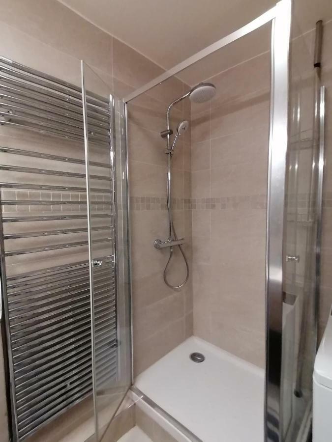 Beautiful T4 Appartement 8 Personnes Proche Disney Parking Prive Bussy-Saint-Georges Eksteriør bilde